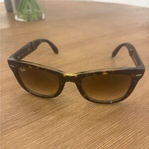 Ray-ban Folding Wayfarer Sunglasses Tortoise
